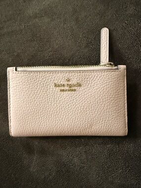 Kate Spade Wallet Small - light blush pink pebbled leather zip card holder.